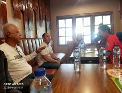 Humas Wiwiek dan Rooney Kesaulya Pelindo 4 Pantoloan “Ngopi Sore” Bersama Awak Media di Palu